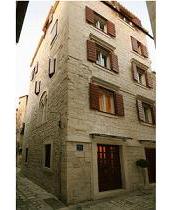 Villa Sv. Petar, Trogir